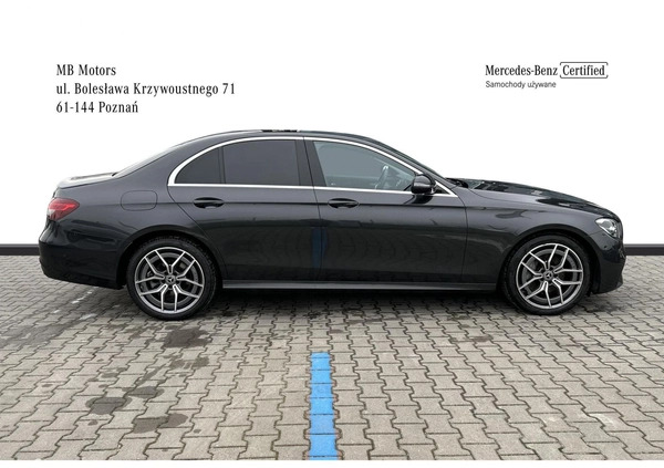 Mercedes-Benz Klasa E cena 241900 przebieg: 13449, rok produkcji 2023 z Siemiatycze małe 379